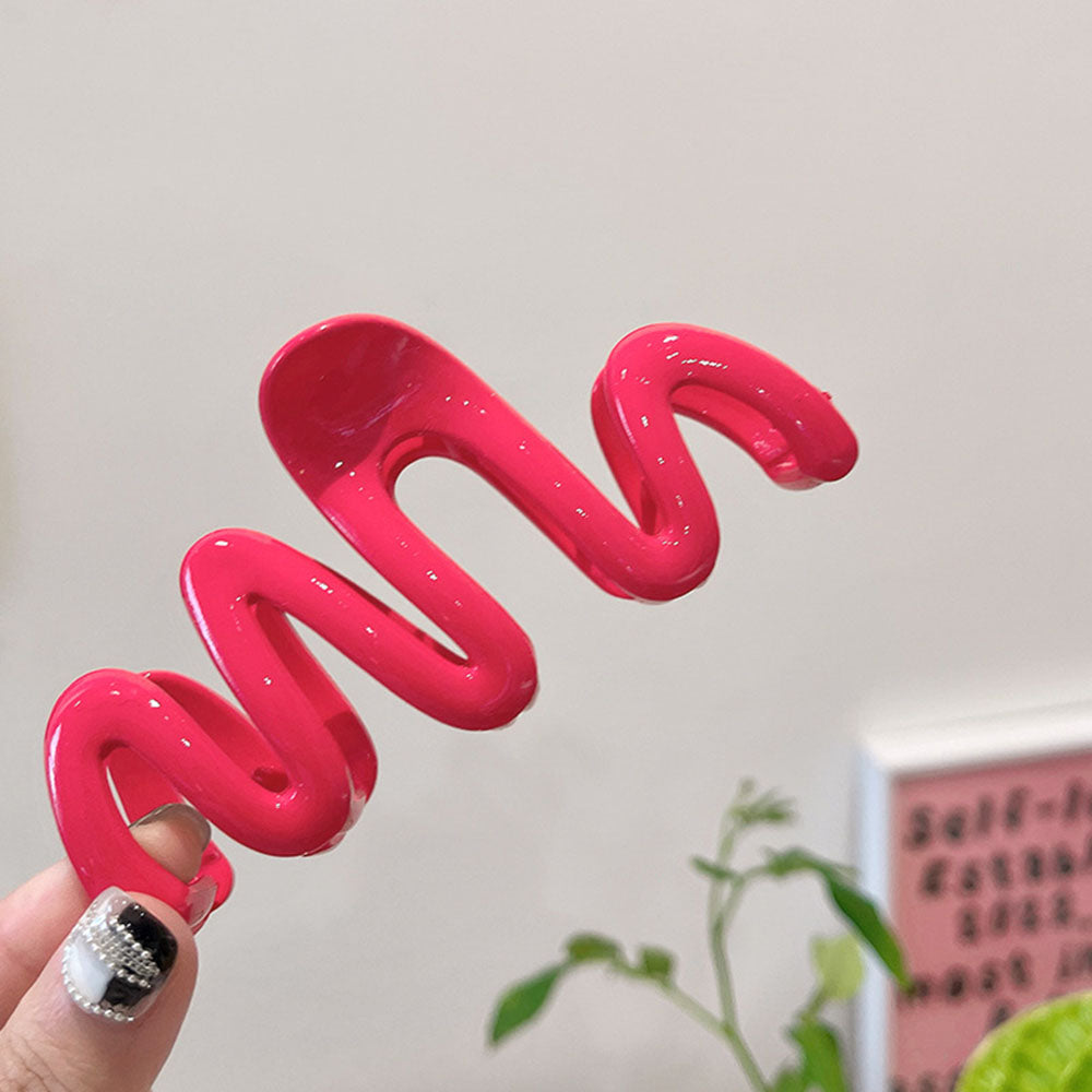 Wave Cross Hair Claw