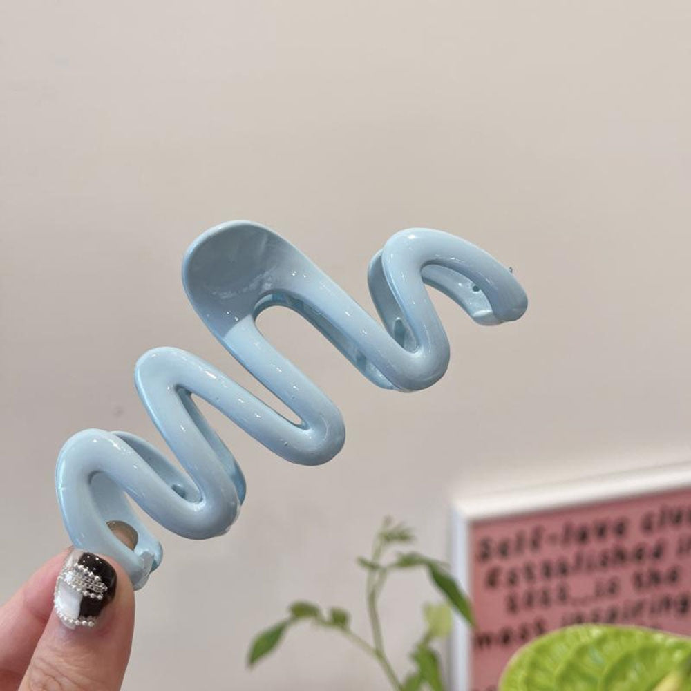 Wave Cross Hair Claw