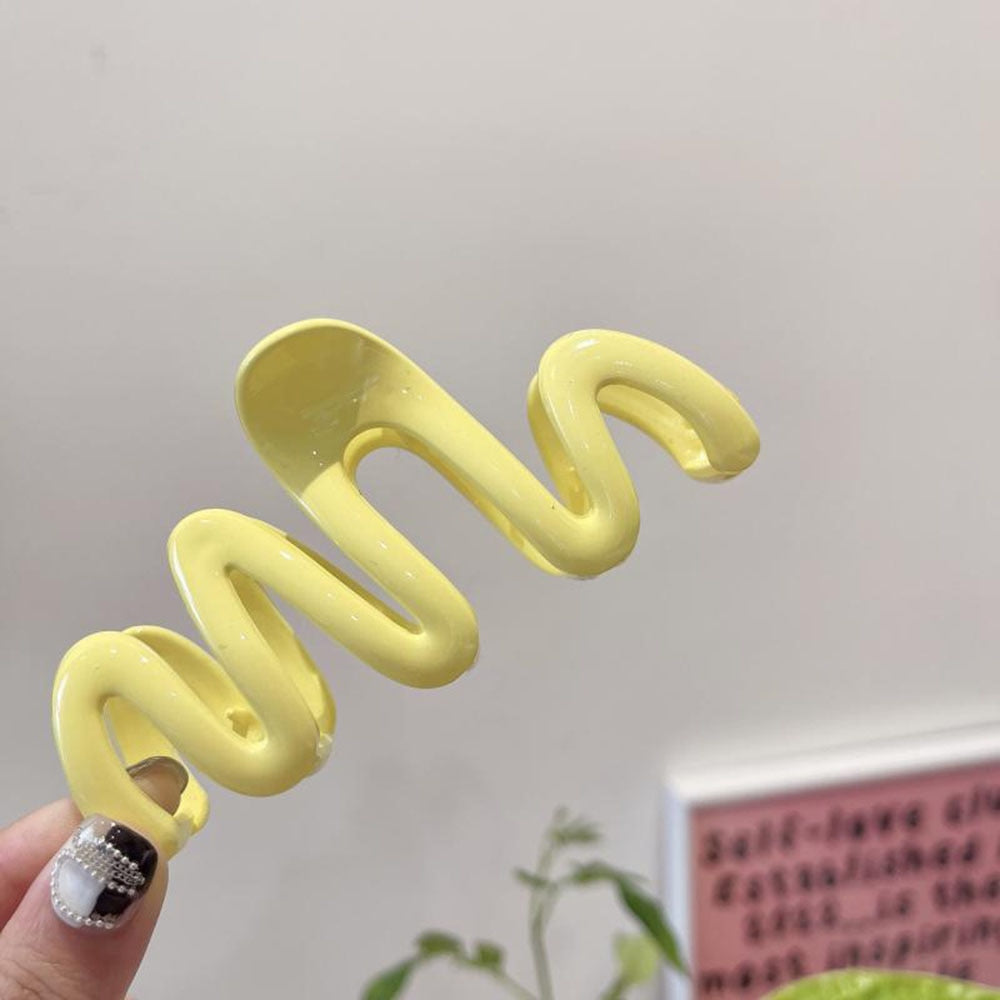 Wave Cross Hair Claw